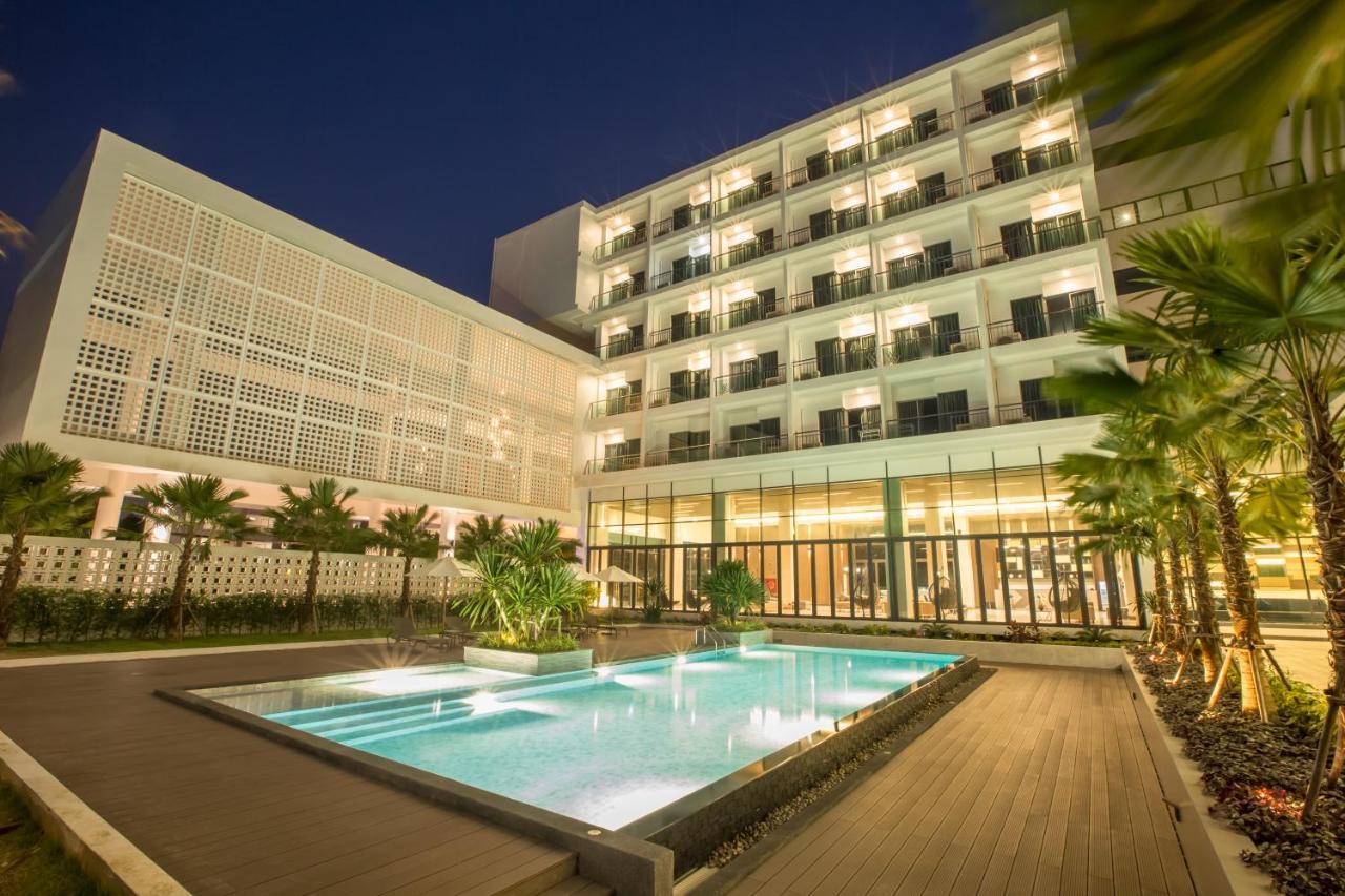 Paragon Grand Resort Jomtien Beach Exterior photo