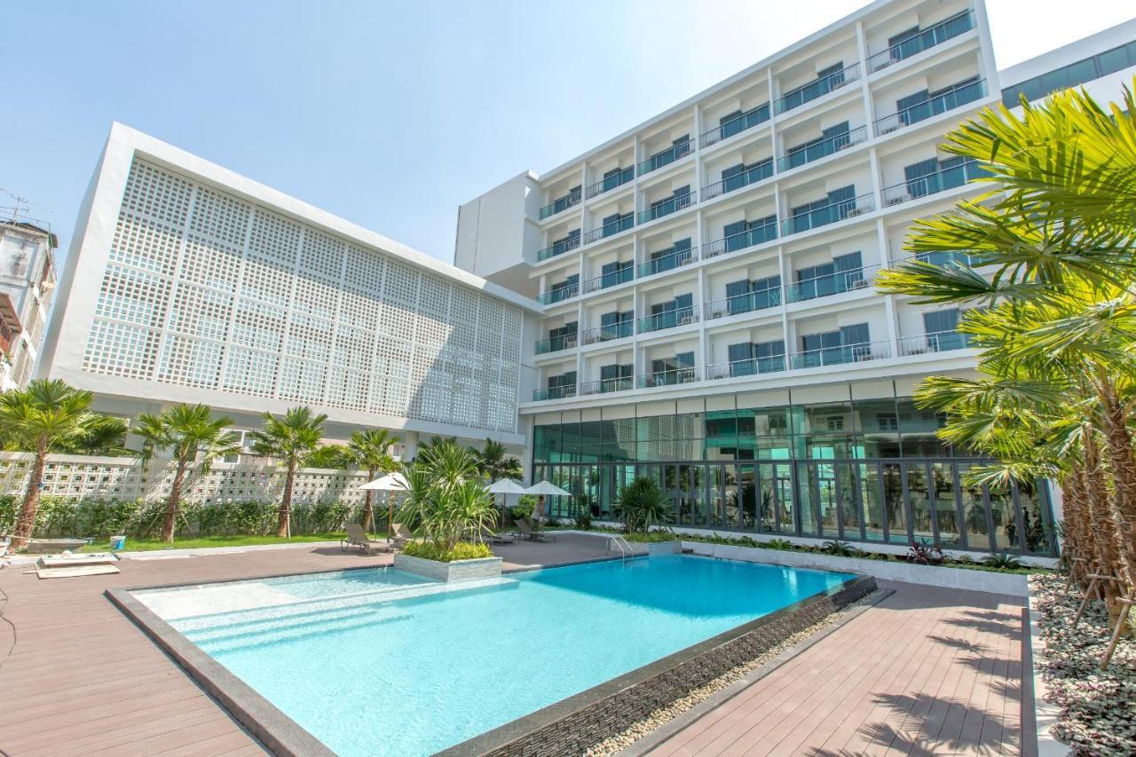 Paragon Grand Resort Jomtien Beach Exterior photo